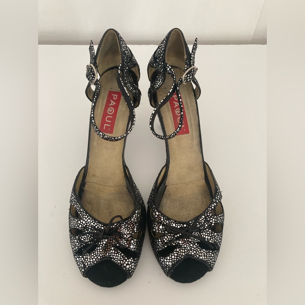 Paul Lápiz Argentine Tango Black/Silver Suede Sandals 2.5" heels Sz 39/9
